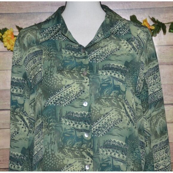 French Laundry Ladies Sheer Green Shell Button Front Long Sleeve Blouse Size M - Picture 2 of 9